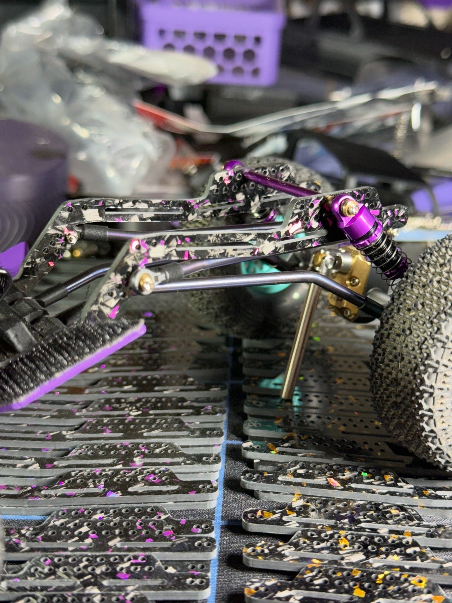 1) Dragonfly v4 FC chassis