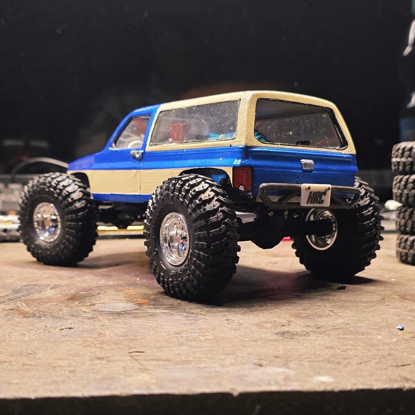 chevy k5 gladiator wheel base