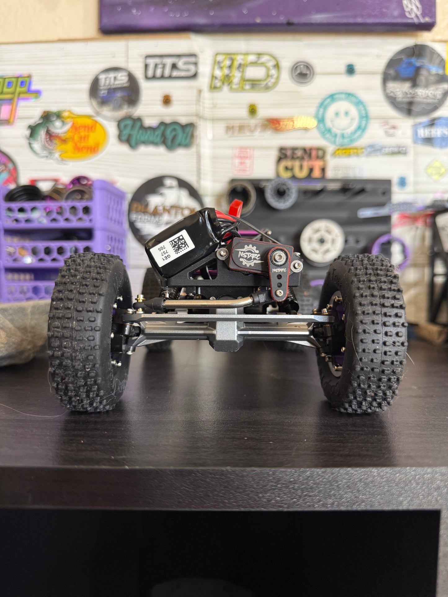 Printed boa for adjustable servo mounts